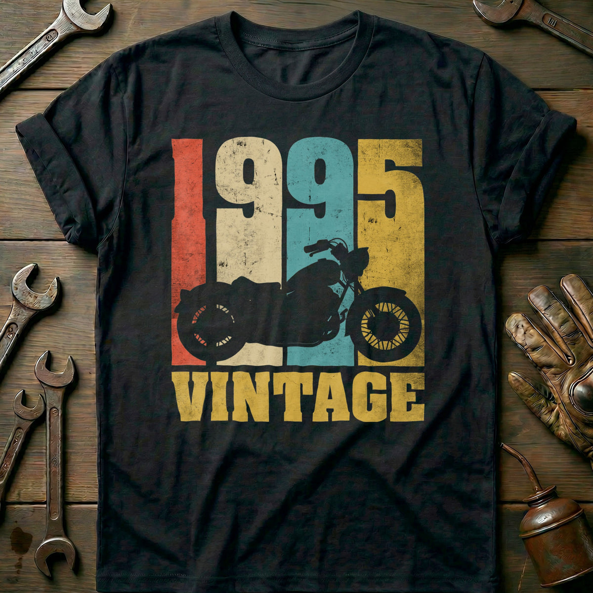 Black - Vintage 1995 T-Shirt