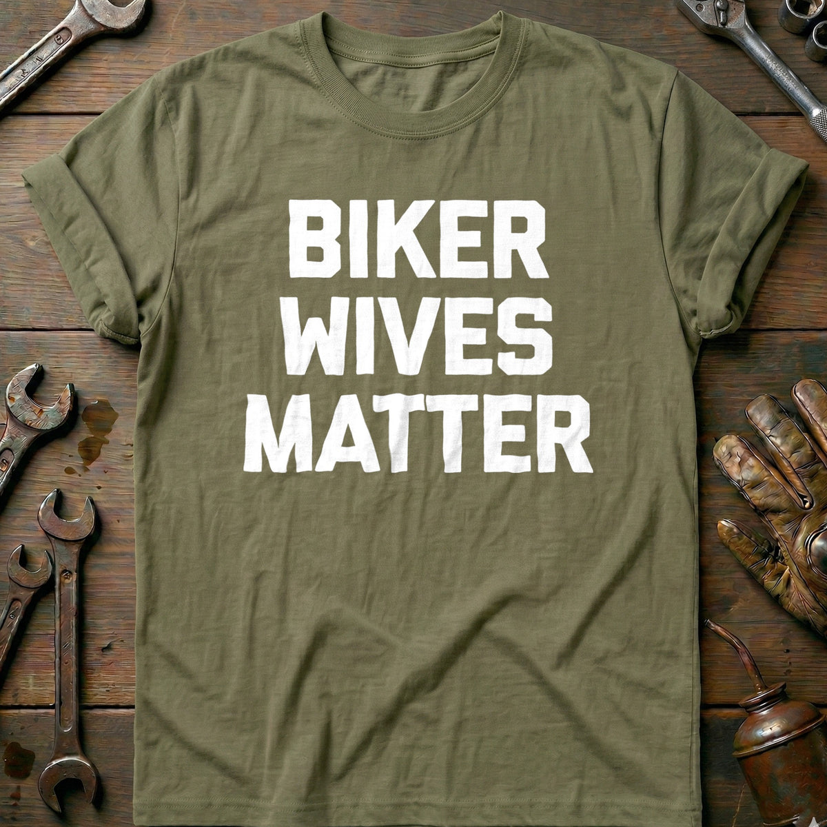 Olive - Biker Wives T-Shirt